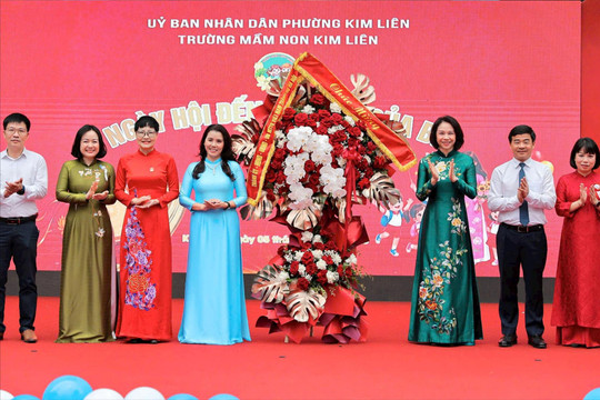 Phó Chủ tịch UBND TP Hà Nội Vũ Thu Hà dự lễ khai giảng tại Trường Mầm non Kim Liên