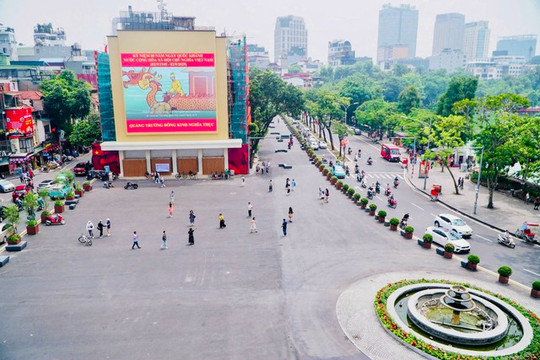 Hà Nội: Nghiên cứu tổ chức mở rộng các không gian quảng trường quanh khu vực hồ Hoàn Kiếm