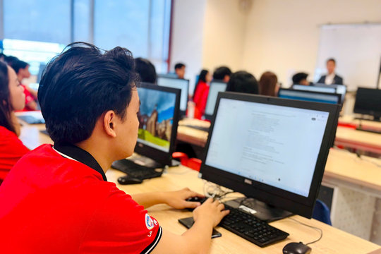 AI vào giảng đường: Thay đổi cách dạy, cách học của giảng viên, sinh viên