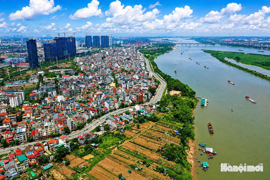 Vì sao cần quy hoạch lại không gian hai bên sông Hồng?