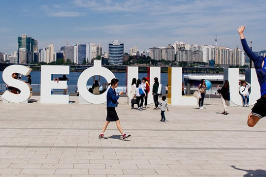 Từ Seoul tới Bern : Những sáng kiến để dòng sông thực sự thuộc về thành phố