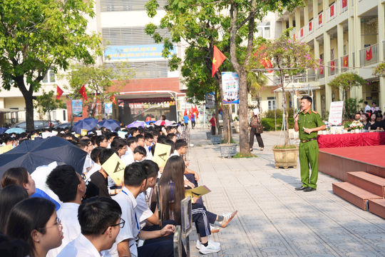 Phường Phú Lương tổ chức Hội nghị tuyên truyền, giáo dục pháp luật