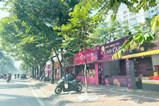 Cho thuê vỉa hè kinh doanh bánh trung thu: Cần hài hòa lợi ích kinh tế và an toàn giao thông