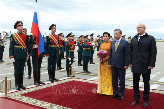 Tổng Bí thư, Chủ tịch nước Tô Lâm và Phu nhân tới Mátxcơva, bắt đầu thăm cấp Nhà nước Liên bang Nga