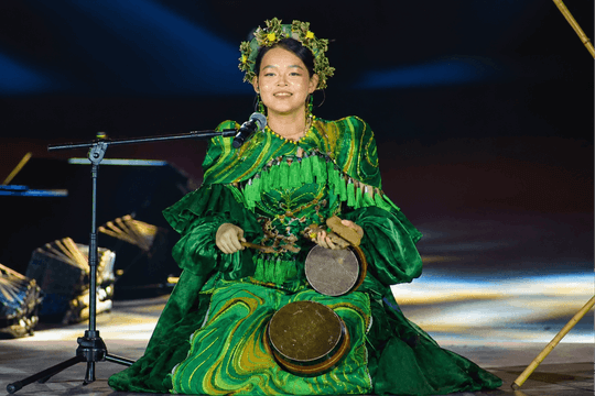 Nghệ sĩ Ngô Châu Anh đưa âm nhạc dân gian đương đại Việt Nam ra thế giới