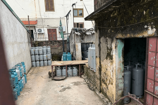 Thu gom vỏ bình, tem nhãn làm gas giả để trục lợi