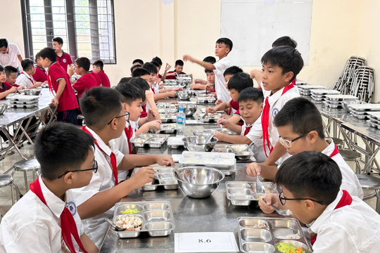 Đại Thanh: Kiểm tra đột xuất công tác tổ chức bữa ăn bán trú học đường