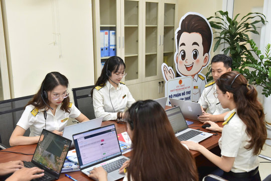 Hà Nội đưa Tổng đài hỗ trợ người nộp thuế vào vận hành