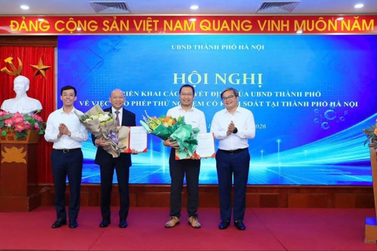 Trao quyết định sandbox xe tự hành và đất hiếm cho hai doanh nghiệp