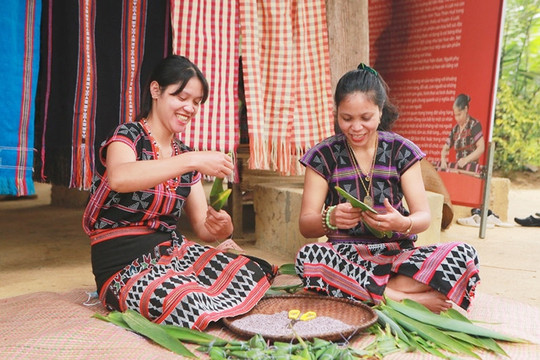 Trải nghiệm làm bánh A quát