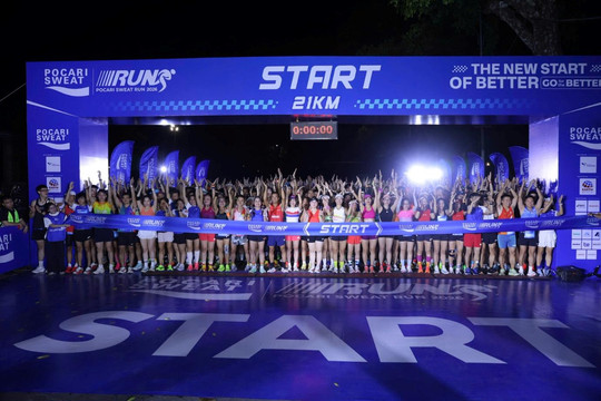 Pocari Sweat Run 2026 chính thức bắt đầu tại Hà Nội với hơn 5.000 vận động viên tham gia