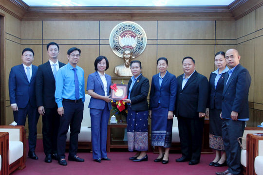 Hà Nội - Viêng Chăn tăng cường hợp tác, chăm lo cho người lao động