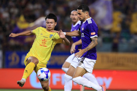 Hà Nội FC khởi đầu tệ hại và nỗi lo ở Hàng Đẫy