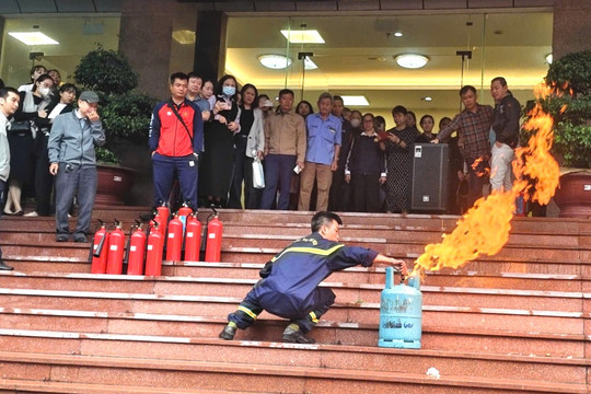 Phường Bạch Mai: Nâng cao hiệu quả phòng cháy từ cơ sở
