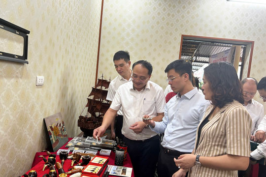 Xã Chuyên Mỹ muốn trở thành làng nghề sáng tạo, điểm đến số và trung tâm trải nghiệm nghề may của Hà Nội