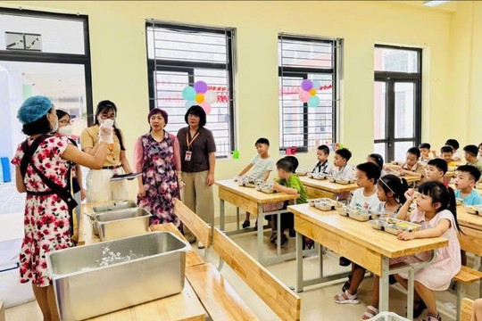 Phường Phương Liệt chủ động rà soát bữa ăn bán trú