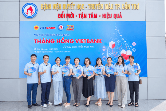 Lan tỏa tinh thần nhân ái, sẻ chia qua sự kiện “Tháng hồng Vietbank”