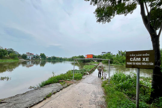 Hà Nội: Người dân ven sông Đáy mong mỏi một cây cầu
