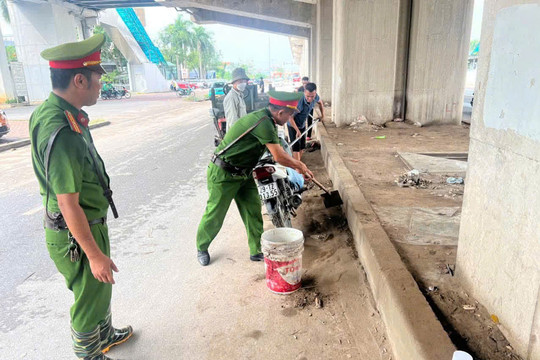 Yên Nghĩa: Chủ động xử lý vệ sinh môi trường sau mưa lớn