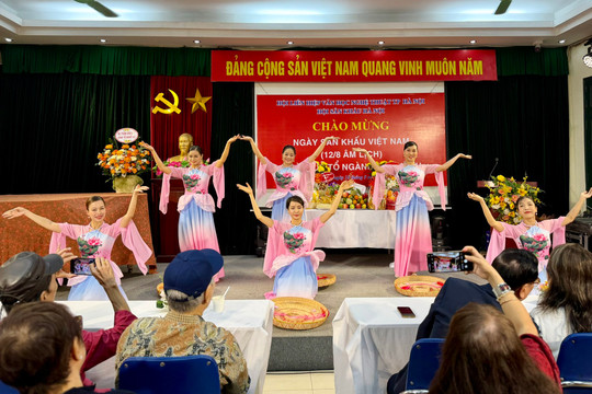 Nghệ sĩ sân khấu Hà Nội hướng về Ngày Sân khấu Việt Nam