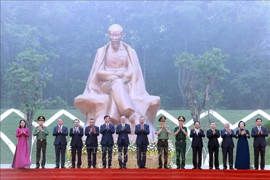 Tổng Bí thư, Chủ tịch nước Tô Lâm: Lòng kính yêu Bác phải được thể hiện bằng sự tận tâm phục vụ nhân dân