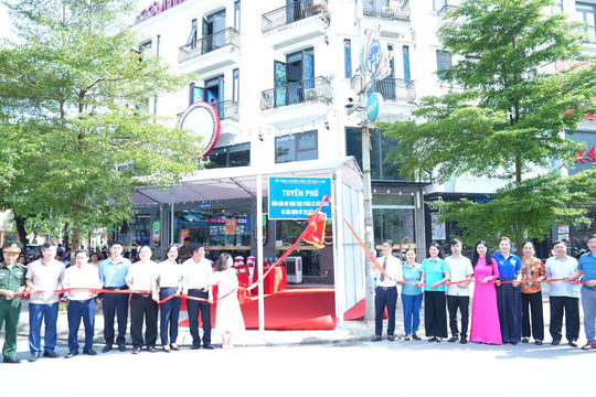 Gia Lâm: Ra mắt tuyến phố An toàn thực phẩm có kiểm soát tại phố Thành Trung
