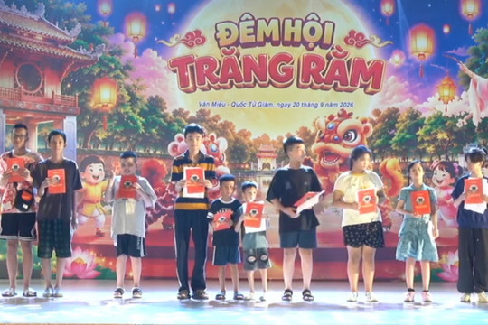 Phường Văn Miếu - Quốc Tử Giám trao 149 suất quà Trung thu tới trẻ em khó khăn