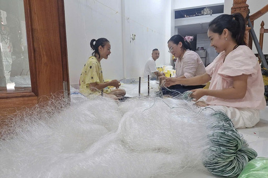 Thúc đẩy phát triển kinh tế ở làng nghề đan lưới truyền thống