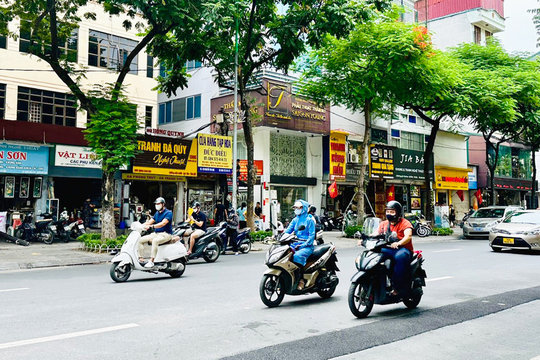 Bắc Bộ ngày nắng, đêm có mưa rào và dông vài nơi