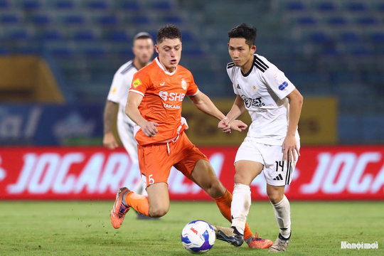 Hà Nội FC rơi vào vòng xoáy bất ổn