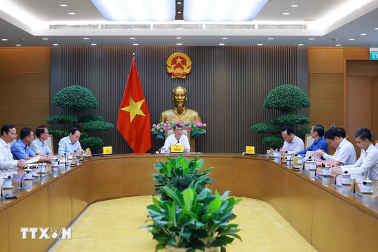 Thủ tướng Lê Minh Hưng: Giải quyết dứt điểm việc thiếu sách giáo khoa trước ngày 25-9