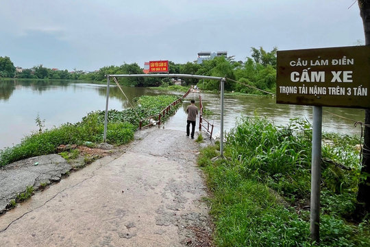 Hà Nội: Gần 1 tuần không mưa, cầu Lam Điền vẫn ngập trong nước, chưa thể lưu thông