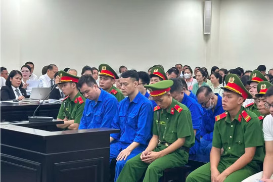 Cựu Chi cục trưởng nhận hơn 2 tỷ đồng từ doanh nghiệp sữa giả