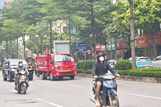 Bắc Bộ ngày nắng nhẹ, chiều tối có mưa dông rải rác