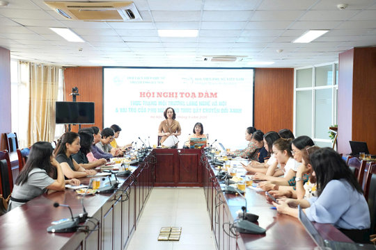 Phụ nữ Hà Nội thúc đẩy chuyển đổi xanh tại các làng nghề