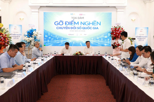 Nhận diện “điểm nghẽn” cản trở chuyển đổi số