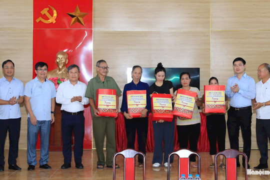 Chủ tịch UBND thành phố Hà Nội chỉ đạo các xã, phường khẩn trương khắc phục hậu quả mưa lũ