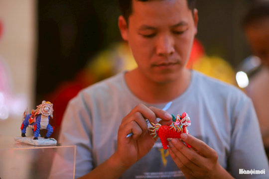 Hồi sinh con giống bột đồ chơi Trung thu
