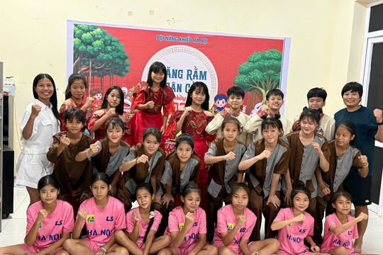Trung thu ở “mái nhà” thể thao Hà Nội