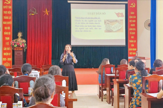 Xã Đan Phượng: Nâng cao kiến thức chăm sóc sức khỏe người cao tuổi