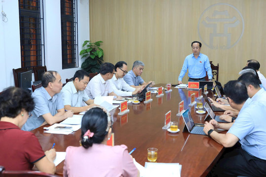 Phó Chủ tịch Thường trực HĐND thành phố Hà Nội tiếp công dân định kỳ