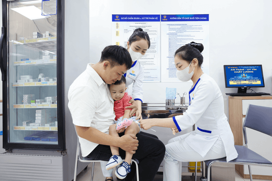 VNVC triển khai tiêm vắc xin phòng tay chân miệng do EV71 đầu tiên tại Việt Nam