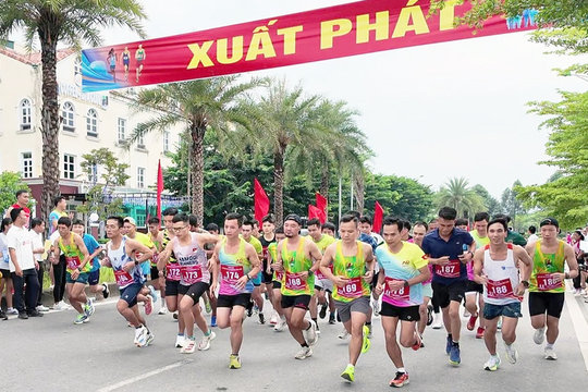 Cuộc đua sôi động, hấp dẫn, giàu ý nghĩa cộng đồng