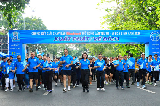 Toàn cảnh khai mạc Giải chạy Báo Hànộimới mở rộng lần thứ 51