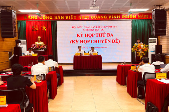 HĐND phường Vĩnh Tuy: Thông qua Nghị quyết tổ chức lại 5 phòng chuyên môn thuộc UBND phường