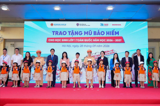 Bảo đảm an toàn cho trẻ em bắt đầu từ chiếc mũ bảo hiểm