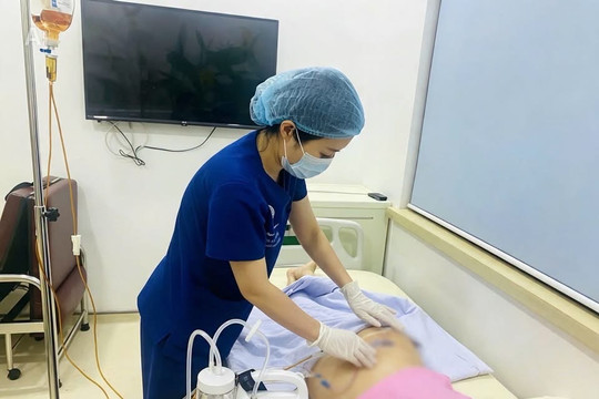 Tiêm chất làm đầy, 10 năm sau gặp biến chứng