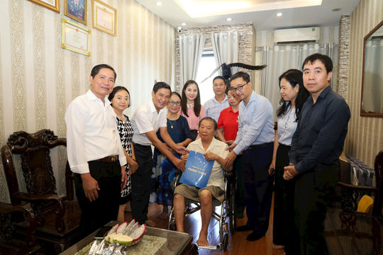 Yên Sở tăng cường chăm lo người cao tuổi có hoàn cảnh khó khăn