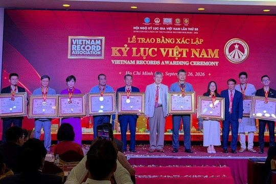 Tác phẩm “Con đường tương lai” của nhà văn, nhà nghiên cứu Nguyễn Xuân Tuấn được xác lập Kỷ lục Việt Nam
