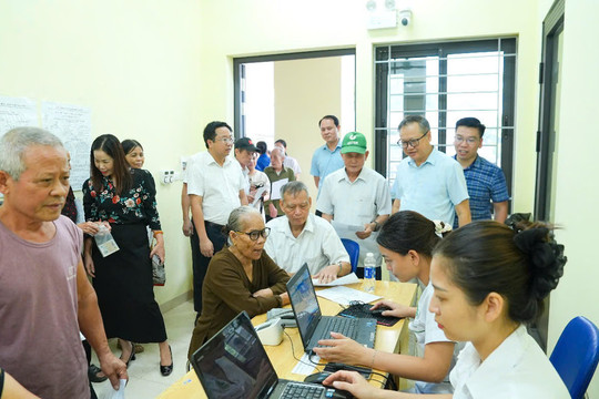Gia Lâm đưa chuyển đổi số vào đời sống